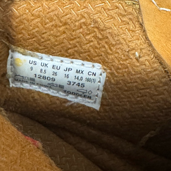 Timberlands • 6” toddler boots - Picture 7 of 8